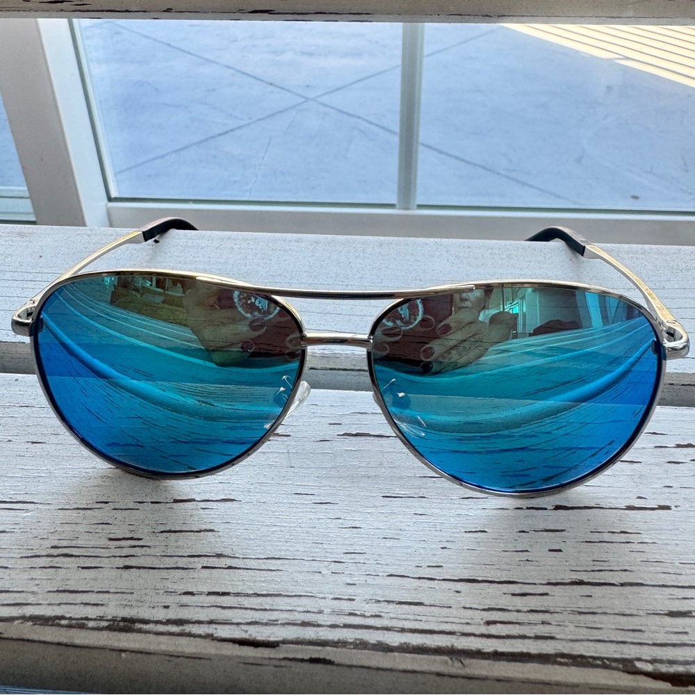 Blue Gradient Aviator Sunglasses